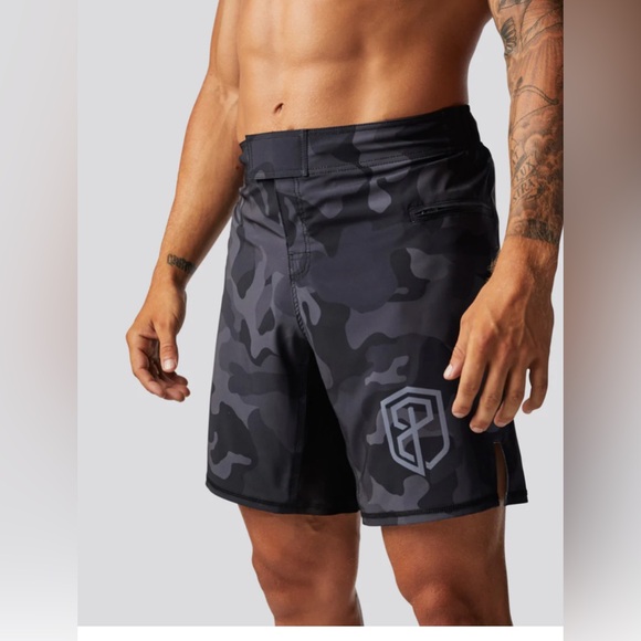 Born Primitive Other - BORN PRIMITIVE MEN’S AMERICAN DEFENDER SHORT VELCRO 3.0 SIZE 33/34